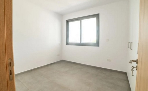 Screenshot_15-7-2025_223724_www.bazaraki.com (Copy)