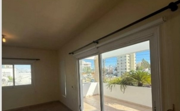 Screenshot_4-10-2025_124111_www.bazaraki.com (Copy)