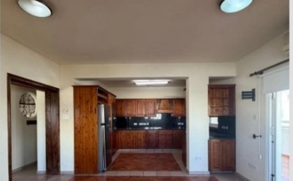 Screenshot_4-10-2025_124314_www.bazaraki.com (Copy)