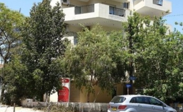 Screenshot_3-11-2025_22162_www.bazaraki.com (Copy)