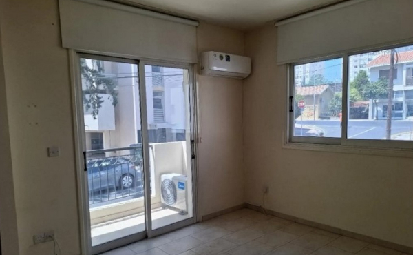 Screenshot_3-11-2025_222138_www.bazaraki.com (Copy)