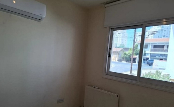 Screenshot_3-11-2025_222233_www.bazaraki.com (Copy)