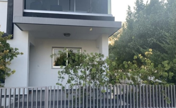 Screenshot_18-11-2025_873_www.bazaraki.com (Copy)