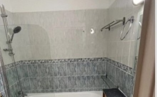 Screenshot_4-12-2025_101641_www.bazaraki.com (Copy)