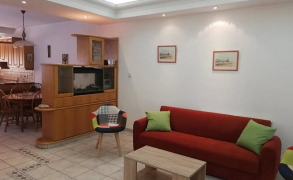 Screenshot_4-12-2025_10225_www.bazaraki.com (Copy)