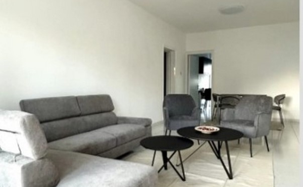 Screenshot_4-12-2025_10310_www.bazaraki.com (Copy)