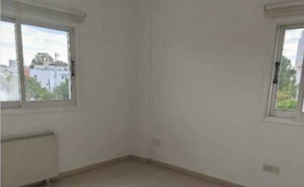 Screenshot_2-1-2026_183749_www.bazaraki.com (Copy)