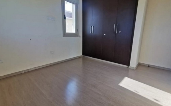 Screenshot_10-2-2026_73727_www.bazaraki.com (Copy)