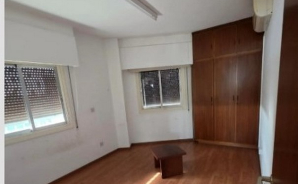 Screenshot_7-4-2026_195735_www.bazaraki.com (Copy)